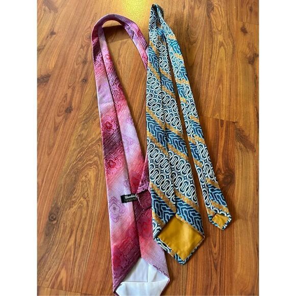 2 vintage 1970's ties wide printed pink green - Picture 5 of 5